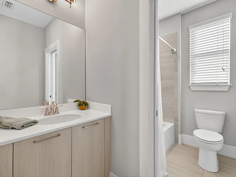 14832 Dockside Ln — Photo 32