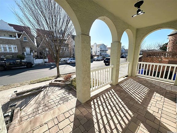 2nd image of 325 E Olive St