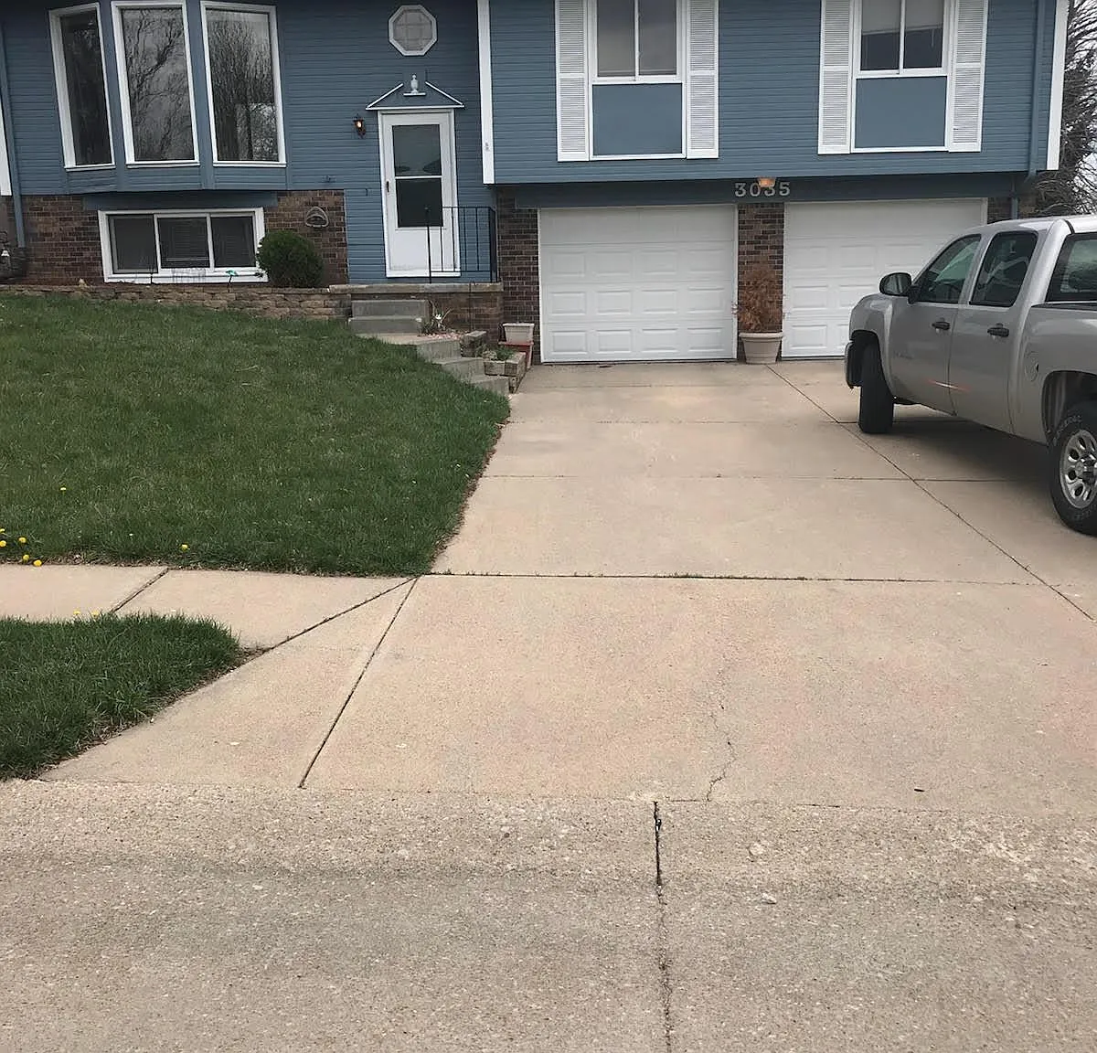 3 bed, 1400 sqft, $2,177 — Photo 1