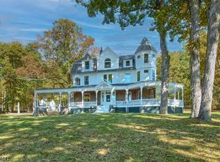 211 Mountainside Rd, Mendham, NJ 07945