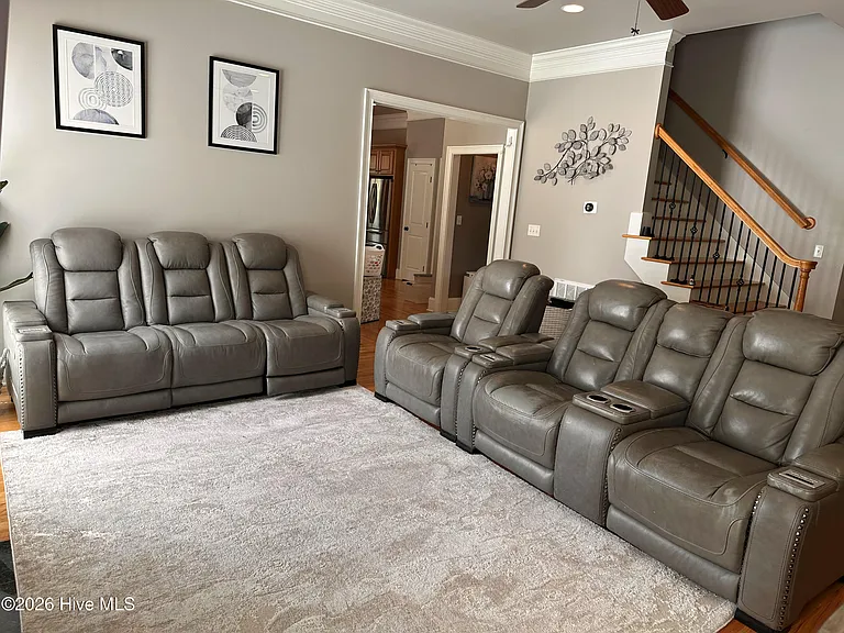 407 Congressional Ct — Photo 8