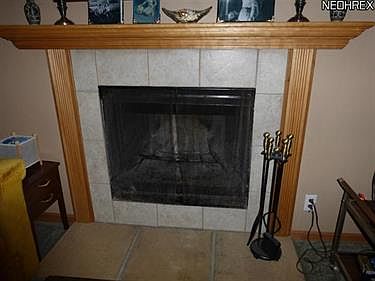5th image of 823 Robinhood Dr