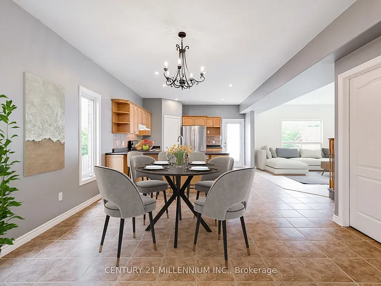 217 King St S #UPPER — Photo 10