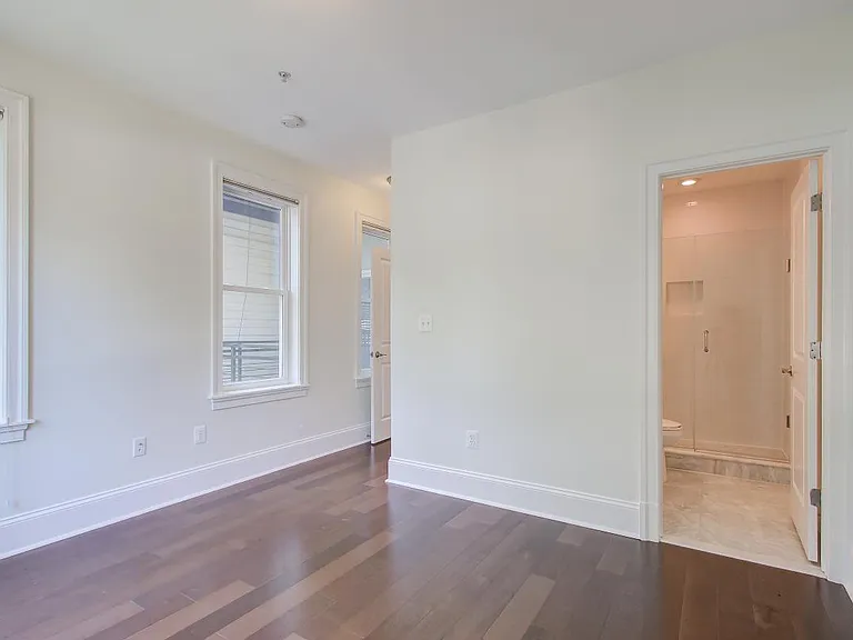 3937 Davis Pl NW #4 — Photo 19