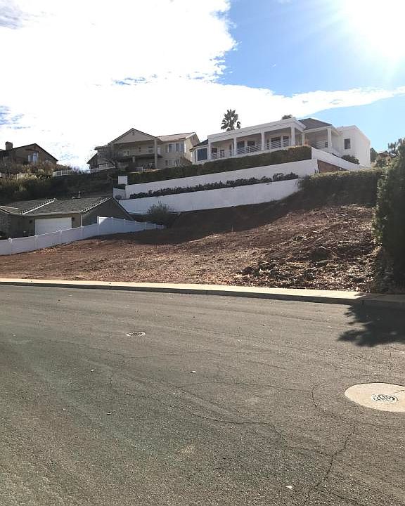 2nd image of 929 W 690 North Cir