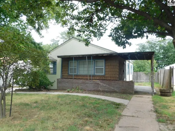 324 N Howard St, Pratt, KS 67124