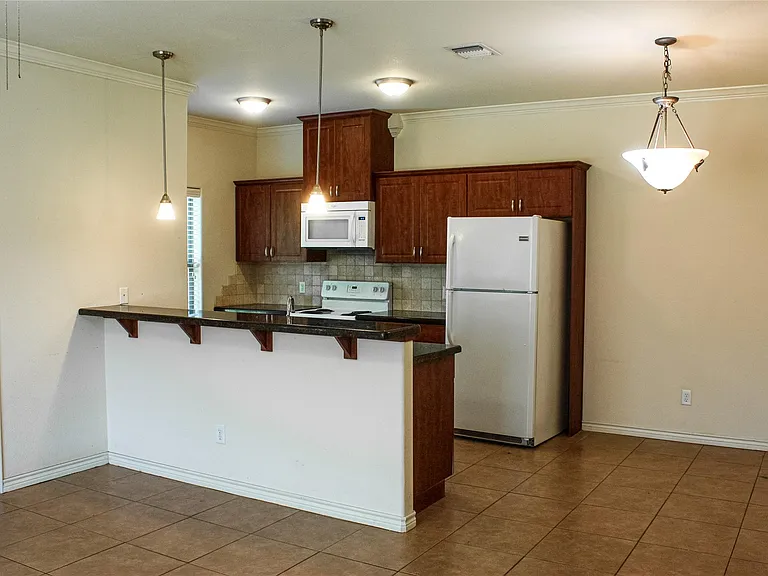4424 Reveille Rd — Photo 2