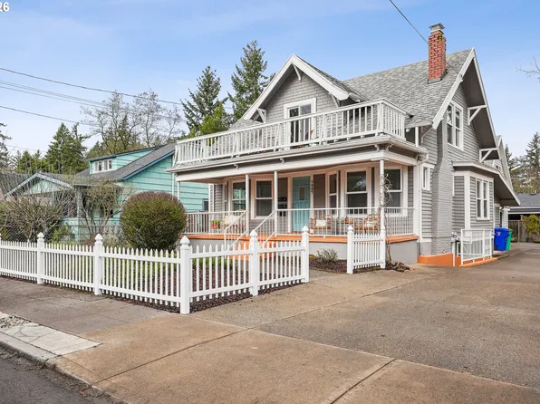 7427 SE Woodstock Blvd, Portland, OR 97206