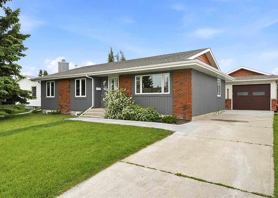 1st image of 28 E Macfarlane Ave