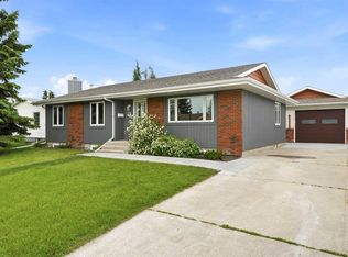 28 E Macfarlane Ave, Red Deer, AB T4N5T1