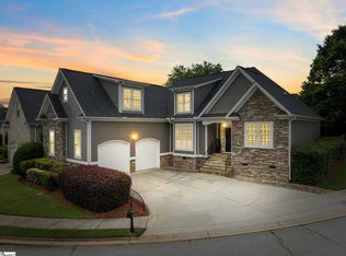 111 Holland Trace Cir, Simpsonville, SC 29681