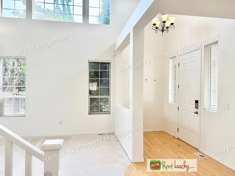 1401 62nd Ct SE — Photo 2