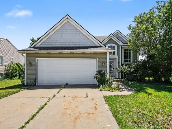 10264 Summerwood Dr, Zeeland, MI 49464