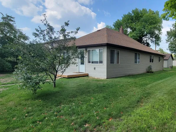 123 4th St NE, Crosby, MN 56441
