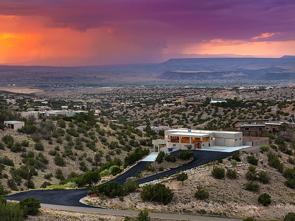 4th image of 45 Sandia Ln