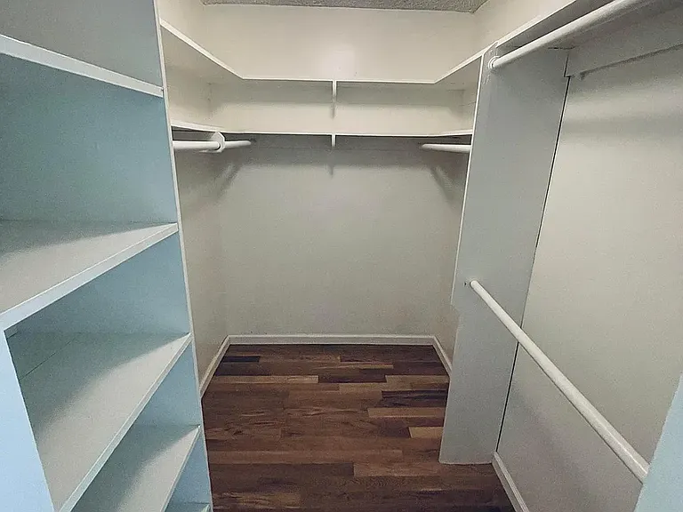 1054 S Bedford St #205 — Photo 9