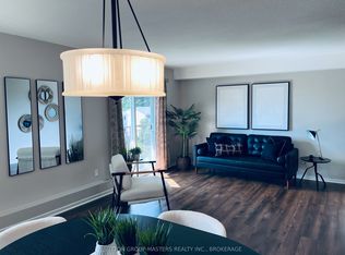 266 Guthrie Dr #301, Kingston, ON K7K6K8