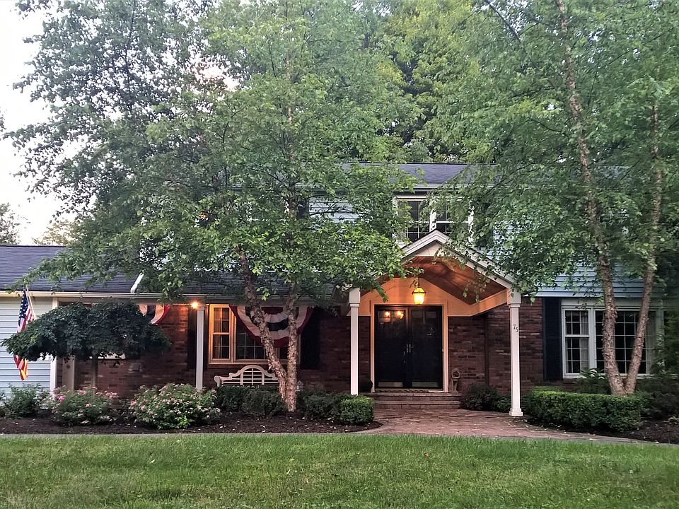 1st image of 75 Carriage Stone Dr