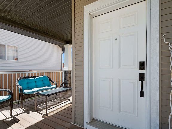 3rd image of 106 Vanier Dr