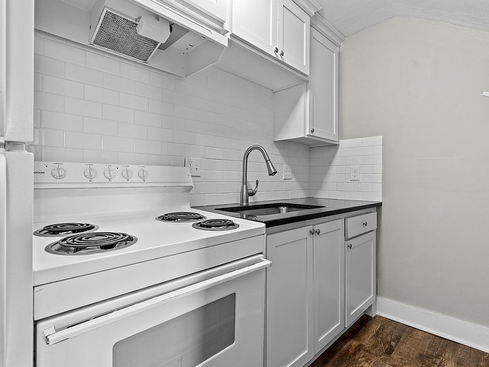 1st image of 802 S Esplanade St #1
