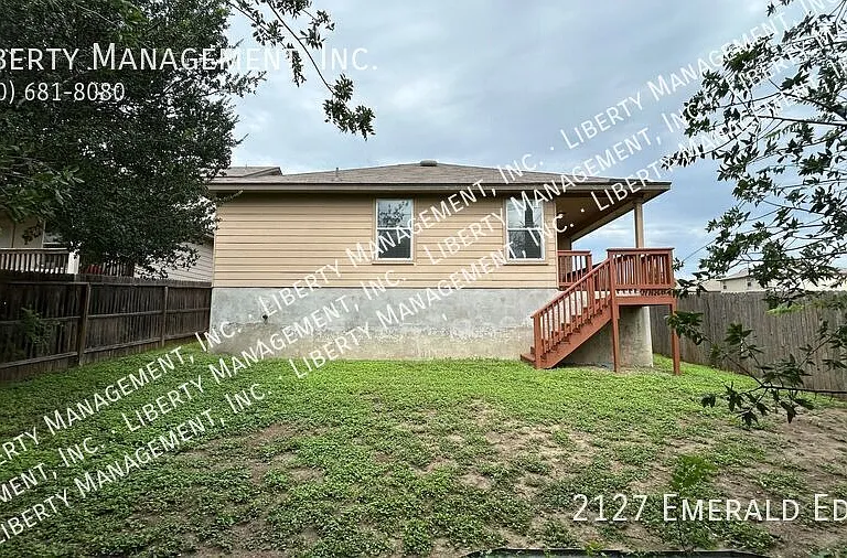 2127 Emerald Edge — Photo 31