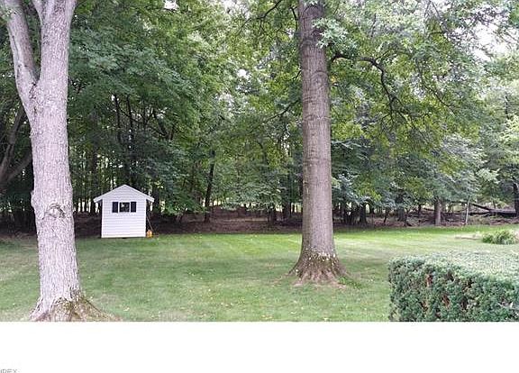 2nd image of 26501 Sweetbriar Dr