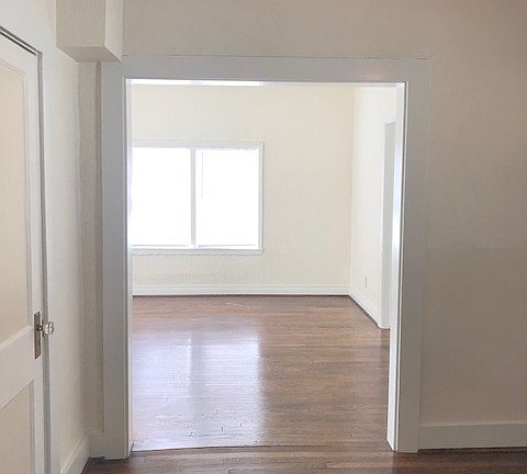 5th image of 221 W Symmes St