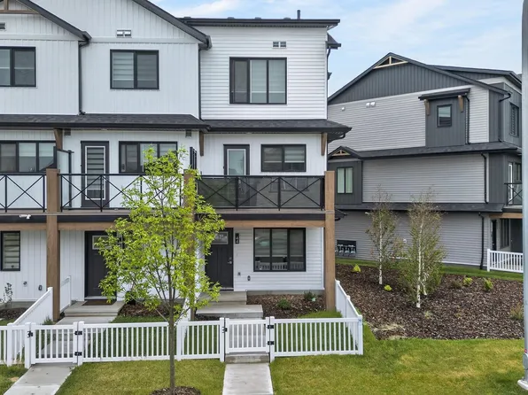 1025 Secord Promenade NW #44, Edmonton, AB T5T 4A4