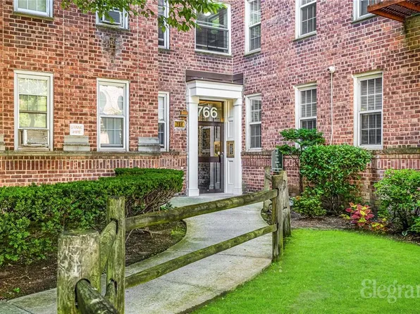 766 Bronxriver Road #B57, Yonkers, NY 10708