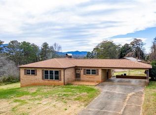 4700 Duckworth Cir, Morganton, NC 28655