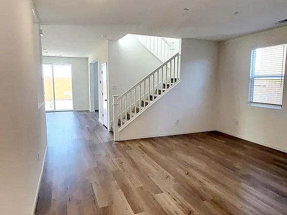 4th image of 1642 Sanderling Ave