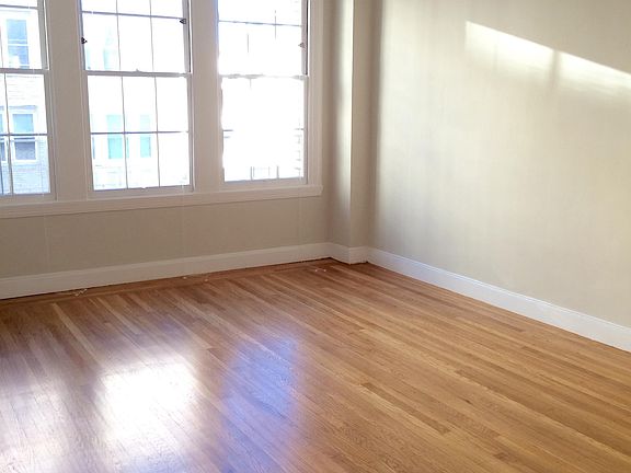 3rd image of 1835 Clay St APT 302