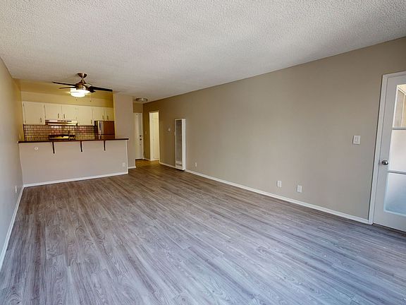 4th image of 950 S Saint Andrews Pl APT 104