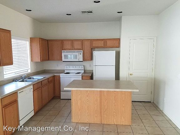 3rd image of 7005 S 25th Dr