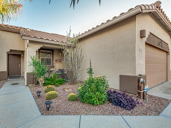5th image of 36921 W Mondragone Ln