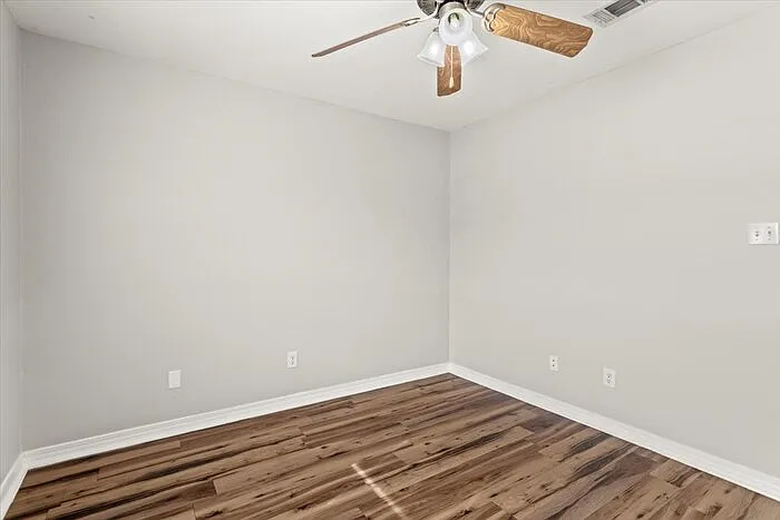5467 Quail Creek Cir — Photo 25