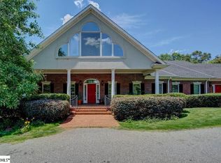 392 Country Oak Rd, Chesnee, SC 29323