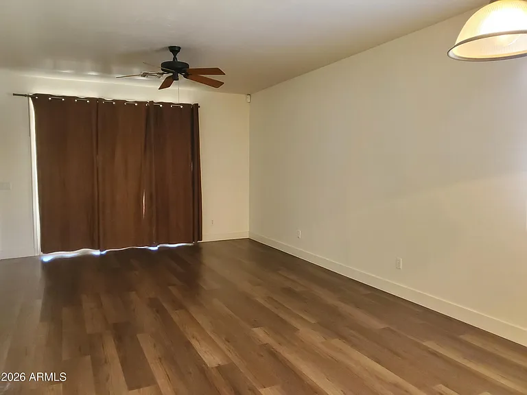 2430 E Darrel Rd — Photo 19