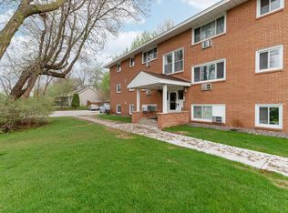 101 Dayton Rd APT 3, Champlin, MN 55316