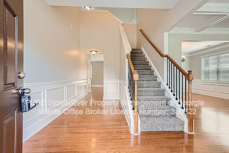 4 bed, 2.5 bath, 2964 sqft, $2,850 — Photo 4