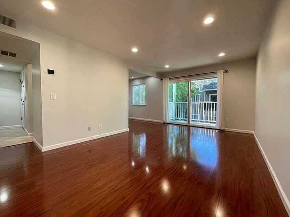 Entrance and living room