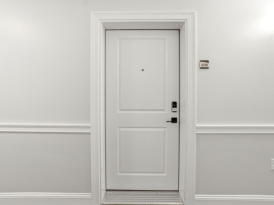 1st image of 320 Middlesex Ave #D208
