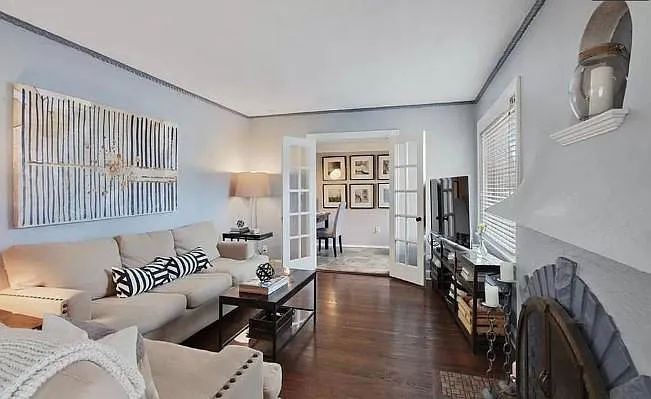 3 bed, 1552 sqft, $2,350 — Photo 2