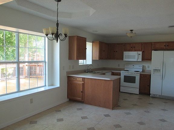 2nd image of 1108 E Hancock St