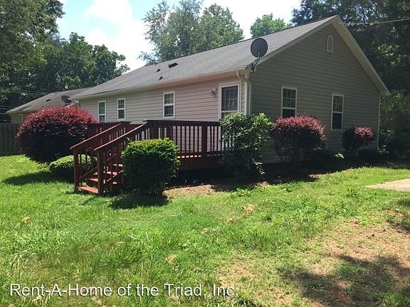 2nd image of 3802 Baylor St