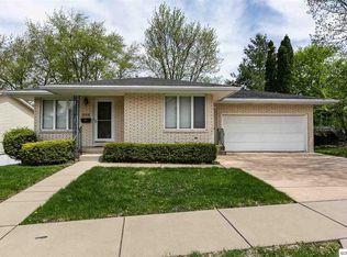 290 York St, Dubuque, IA 52003