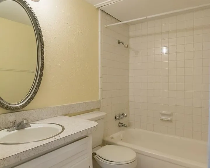 439 Valley Park Dr — Photo 14
