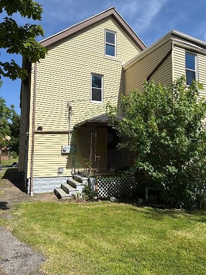 1st image of 3552 E 138th St