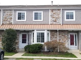 13 Lantern Ln, Wayne, PA 19087