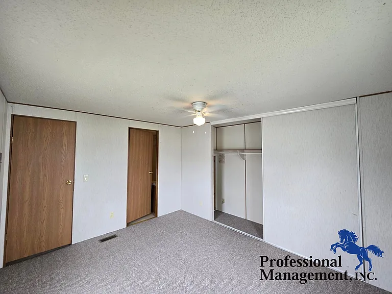 922 Yellowstone River Rd #D9 — Photo 8
